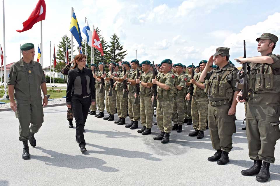 Slovenian Minister of Defence Visits EUFOR