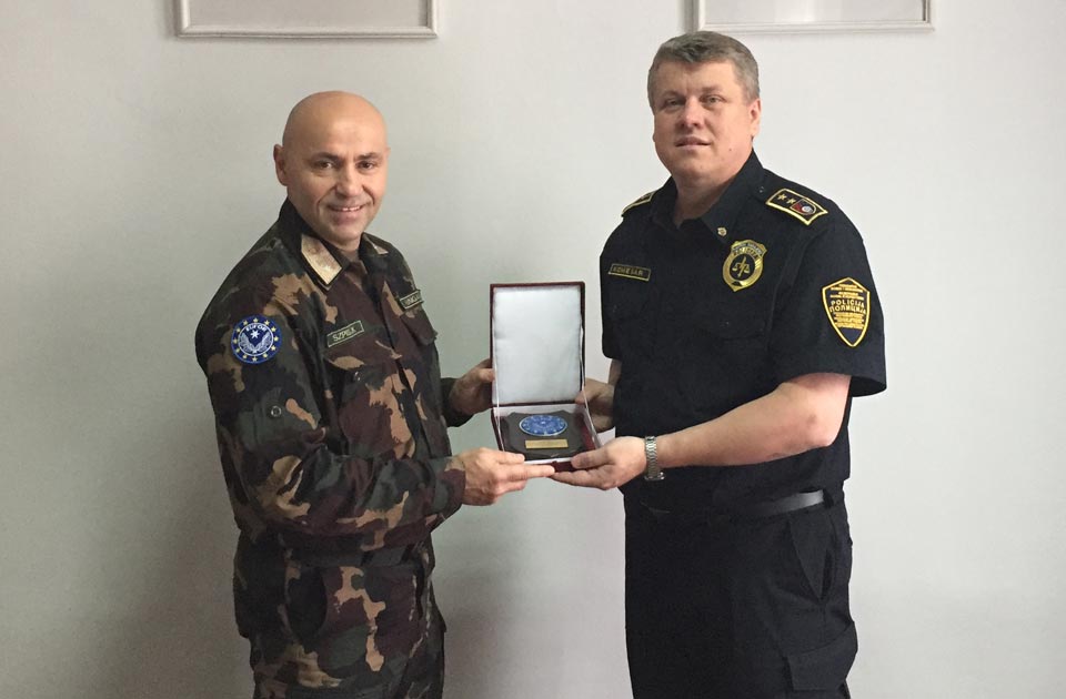 COS EUFOR, Brigadier General József Szpisják, with the Police Commissioner, Mevludin Halilović