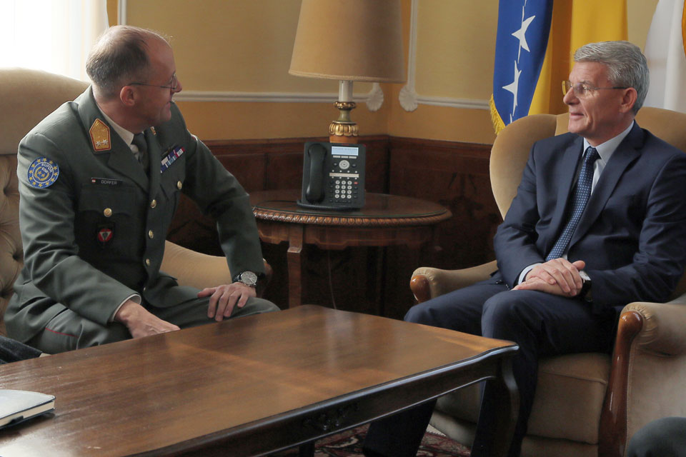 EUFOR Commander meets Member of BiH Presidency Dzaferovic