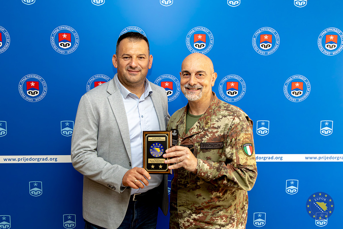 COM EUFOR Visits Prijedor and Kozarska Dubica