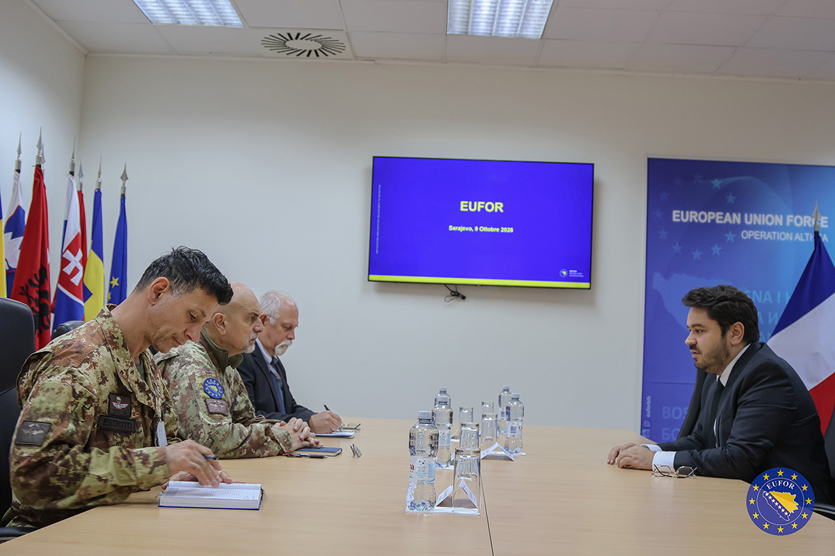 COM EUFOR meets France Ambassador