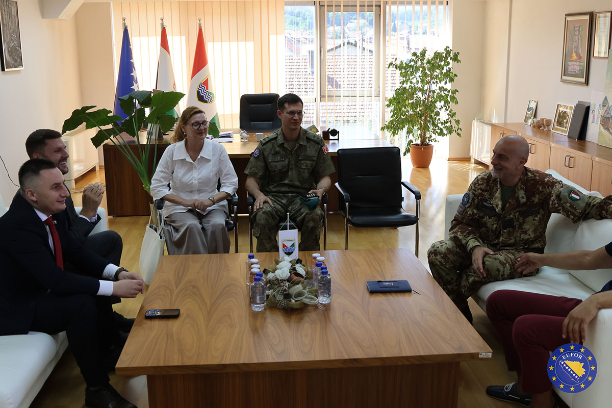 Komandant EUFOR-a posjetio Gornji Vakuf-Uskoplje i Bugojno